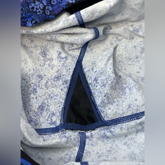 Athleta Floral Prints Blue Purple Crop Athleisure Leggings Ruched Sides size L - Picture 8 of 14
